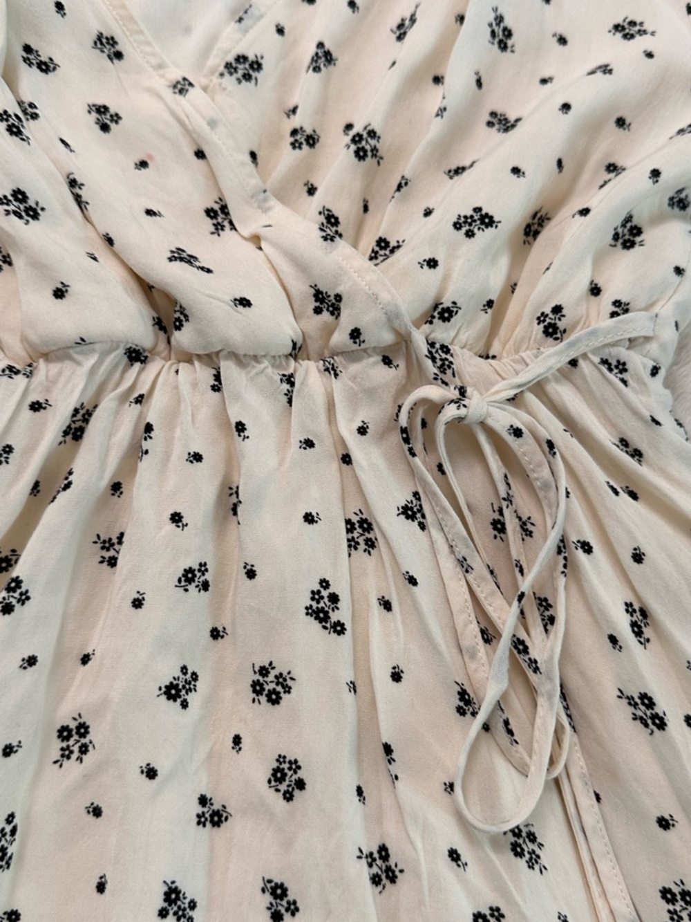 Camellia Women's Floral Short Sleeve Tie Side V-neck Mini Dress Size Small - Picture 13 of 17